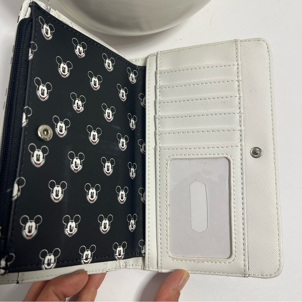 Disney Parks Loungefly Mickey Mouse All Over Mickey Face White Black Wallet - Picture 6 of 9